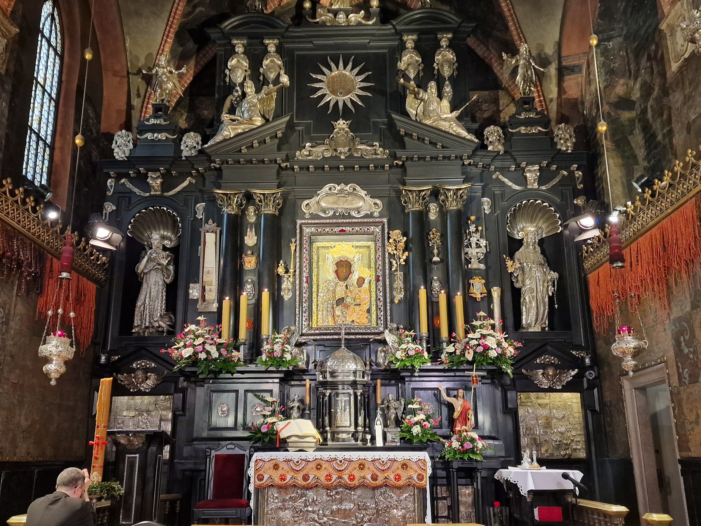 Jasna Góra Monastery (Black Madonna Shrine)